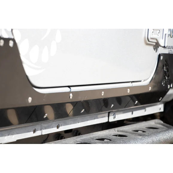 Load image into Gallery viewer, Fishbone Offroad FB23180 Scale Side Armor for 18-24 Jeep Wrangler JL Unlimited