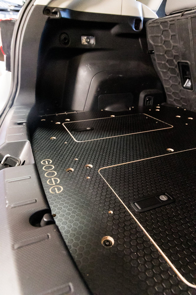 Load image into Gallery viewer, Goose Gear Subaru Crosstrek 2018 - 2023 2nd Gen. - Rear Plate System