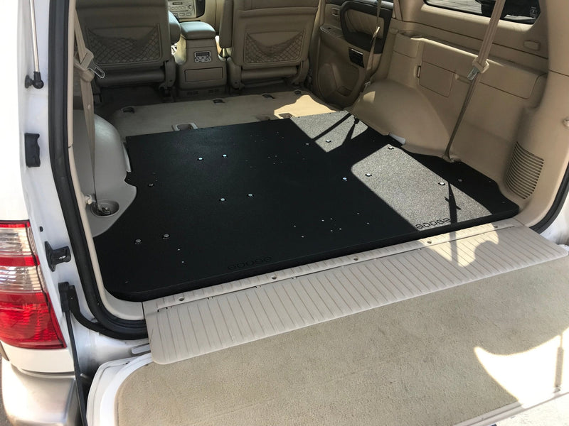 Load image into Gallery viewer, Goose Gear Toyota Land Cruiser 1998-2007 100 Series - Rear Plate System