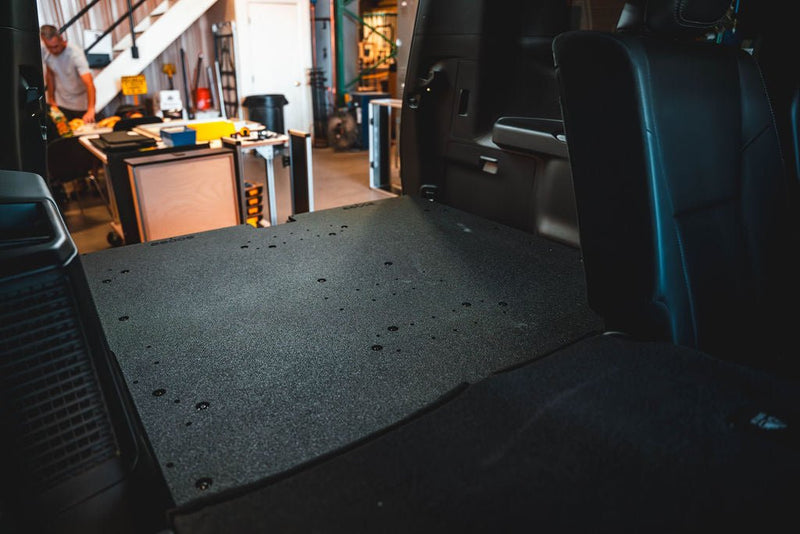 Load image into Gallery viewer, Goose Gear Toyota - Land Cruiser - 2024 - Present - LC250 - Explore Series - Rear Plate System