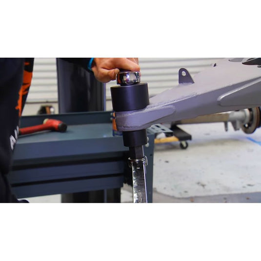 AGM Uni-Ball Tool