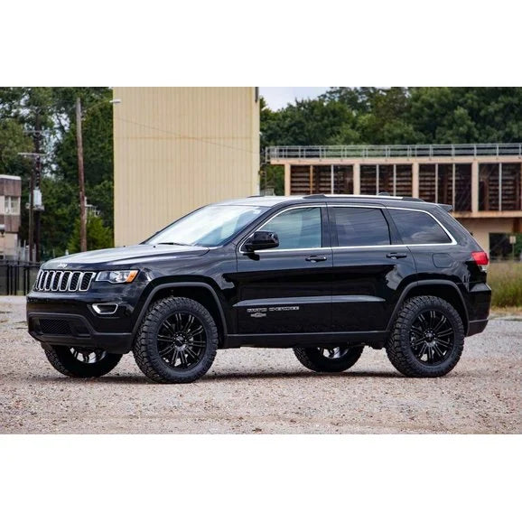 Load image into Gallery viewer, Rough Country 60300 2.5in Spacer Lift Kit for 11-21 Jeep Grand Cherokee WK2
