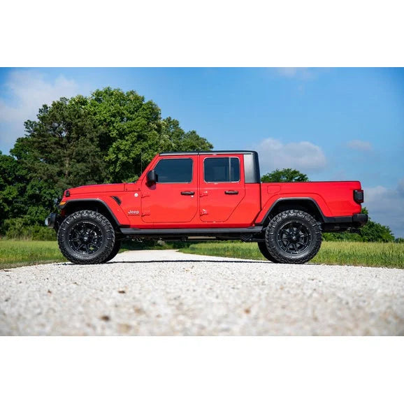 Load image into Gallery viewer, Rough Country 3.5in Suspension Lift Kit for 20-24 Jeep Gladiator JT
