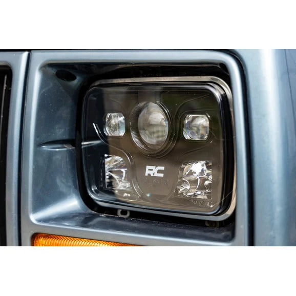 Load image into Gallery viewer, Rough Country RCH5200 5x7in LED Projector Headlights for 87-95 Jeep Wrangler YJ &amp; Cherokee XJ
