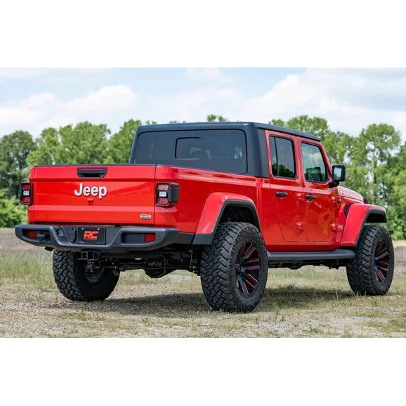 Load image into Gallery viewer, Rough Country 2.5in Suspension Lift Kit for 20-24 Jeep Gladiator JT
