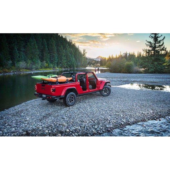 Load image into Gallery viewer, Mopar 82215631 Truck Bed Cross Bars for 20-22 Jeep Gladiator JT with Trail Rail
