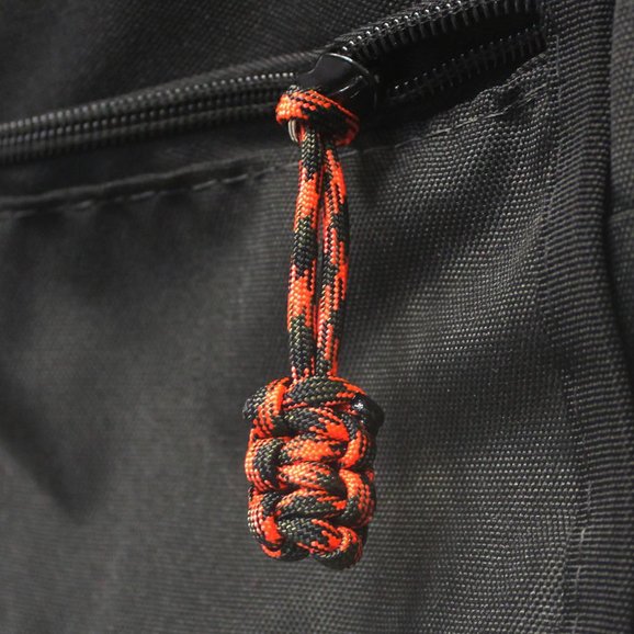 Load image into Gallery viewer, Bartact 550 Paracord Zipper Pull Set
