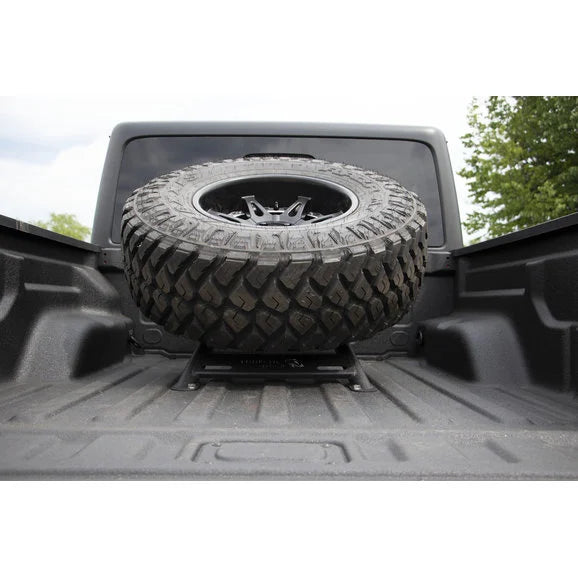 Load image into Gallery viewer, Fishbone Offroad FB21213 In-Bed Tire Carrier for 20-24 Jeep Gladiator JT
