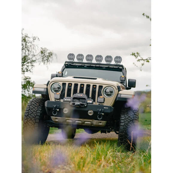 Load image into Gallery viewer, Quadratec STEALTH 7&quot; Round Eclipse Light Bar Kit for 18-24 Jeep Wrangler JL &amp; Gladiator JT
