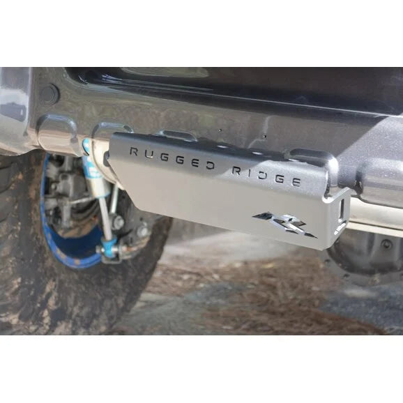 Load image into Gallery viewer, Rugged Ridge 18013.01 Hitch Receiver Skid Plate for 07-24 Jeep Wrangler JK, JL &amp; Gladiator JT
