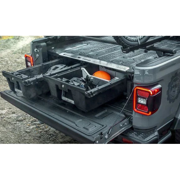 Load image into Gallery viewer, Mopar 82215594AB Truck Bed Storage System for 2020 Jeep Gladiator JT
