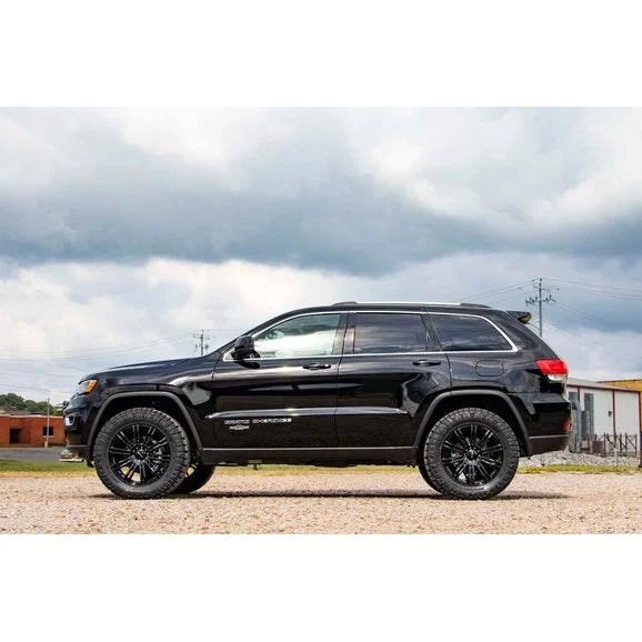 Load image into Gallery viewer, Rough Country 60300 2.5in Spacer Lift Kit for 11-21 Jeep Grand Cherokee WK2
