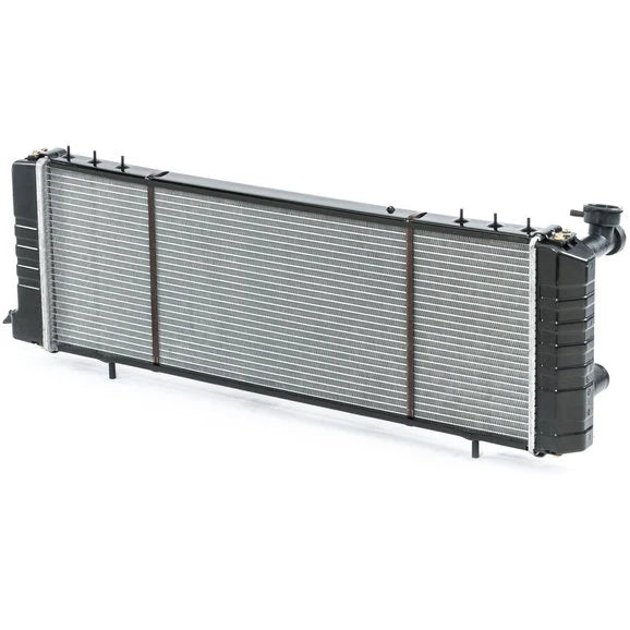 Load image into Gallery viewer, CSF 3252 OE Replacement Radiator with Plastic Tank &amp; Aluminum Core for 91-99 Jeep Cherokee XJ with 4.0L &amp; Right Hand Drive
