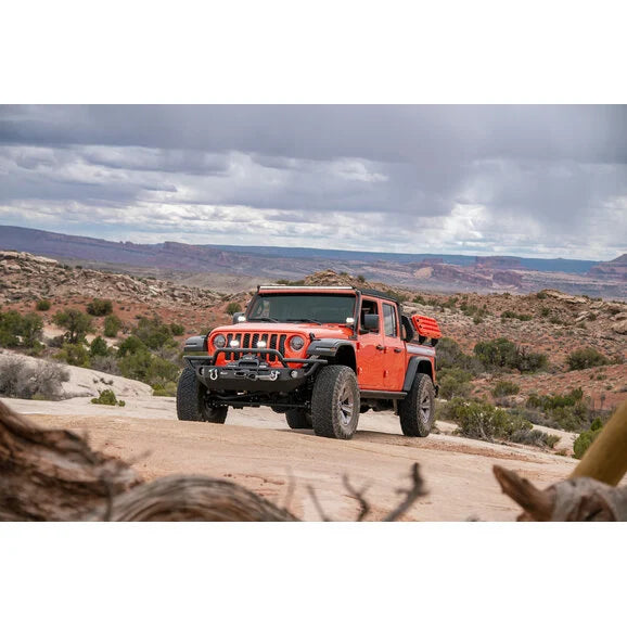 Load image into Gallery viewer, Quadratec QRC Front Winch Ready Bumper for 18-24 Jeep Wrangler JL &amp; Gladiator JT
