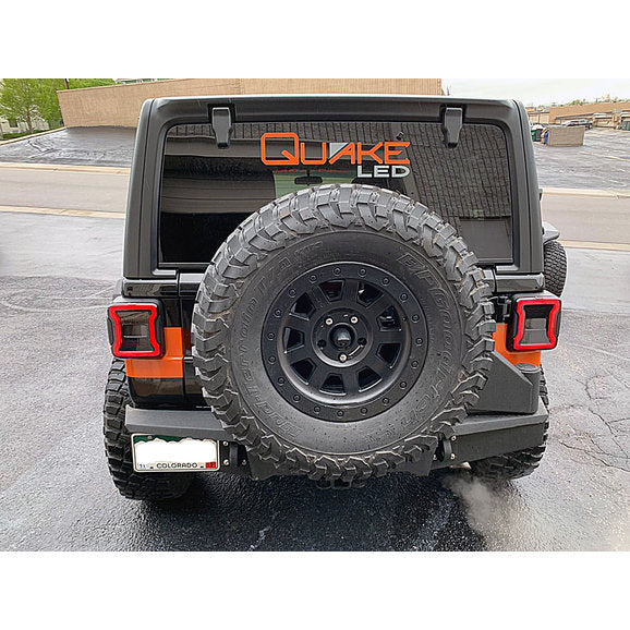 Load image into Gallery viewer, Quake LED QTE558 Blackout LED Replacement Tail Lights for 18-24 Jeep Wrangler JL
