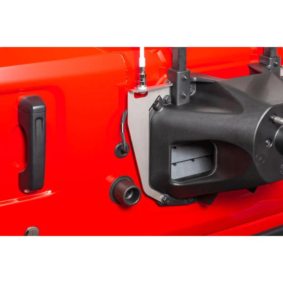 Load image into Gallery viewer, Quadratec Trail Flag with Mount Kit for 18-24 Jeep Wrangler JL
