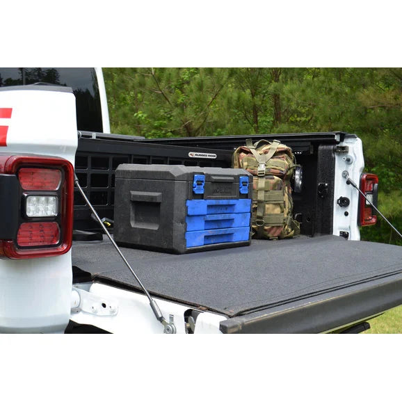 Load image into Gallery viewer, Rugged Ridge 13550.32 Armis Cargo Manager for 20-24 Jeep Gladiator JT with Armis Retractable Bed Cover
