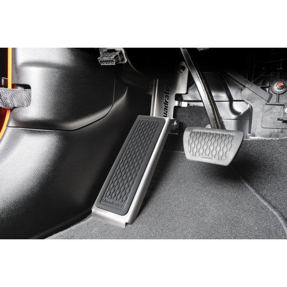 Load image into Gallery viewer, Quadratec Driver Side Dead Pedal for 18-24 Jeep Wrangler JL &amp; Gladiator JT
