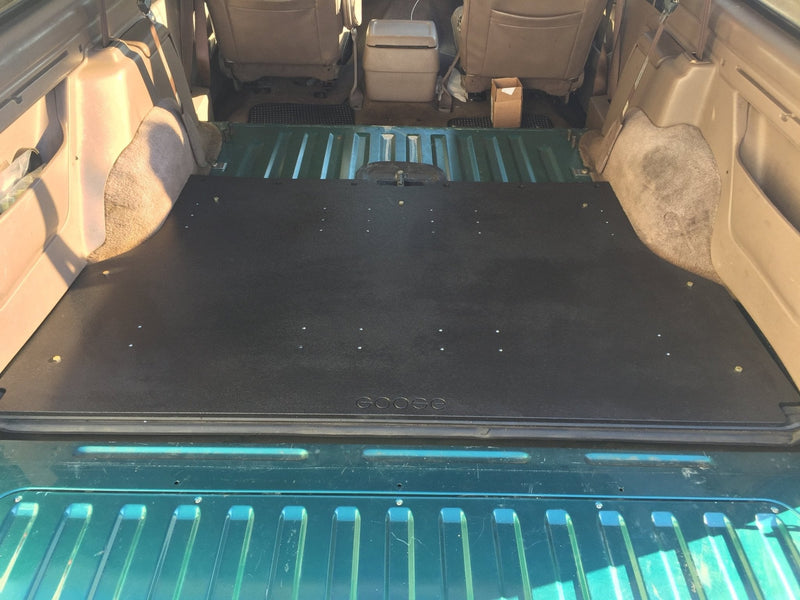 Load image into Gallery viewer, Goose Gear Ford Bronco 1992-1996 5th Gen. - Rear Plate System
