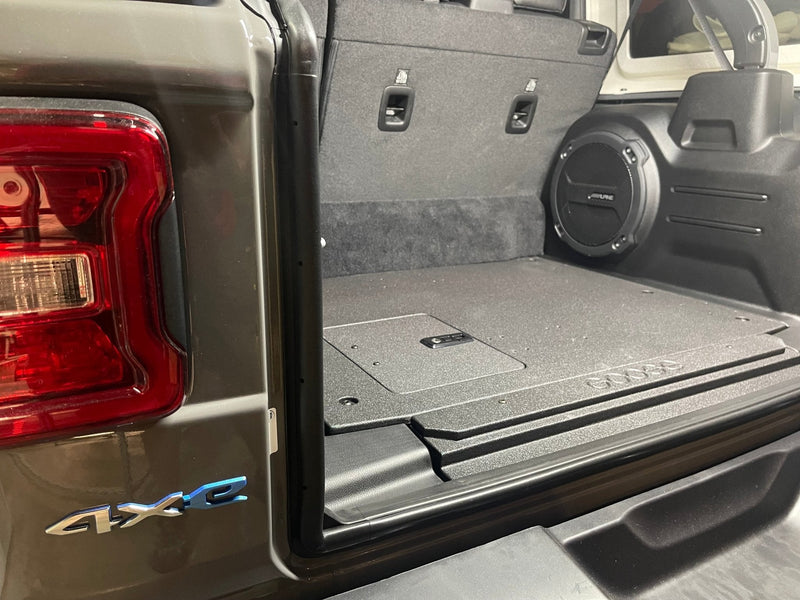 Load image into Gallery viewer, Goose Gear Jeep Wrangler 2021-Present 4xe 4 Door - Rear Plate System
